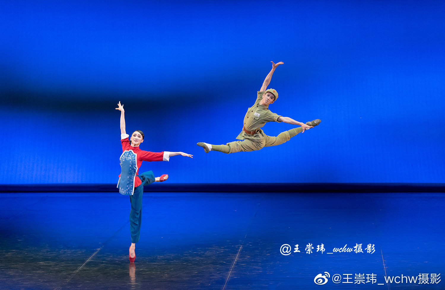 中央芭蕾舞团于4月19日天桥剧场首演了芭蕾舞剧沂蒙三章