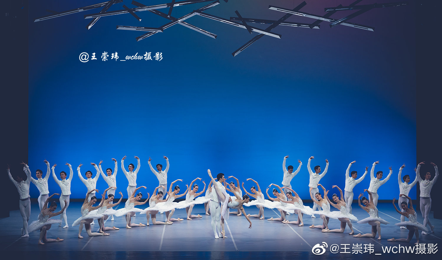 中央芭蕾舞团于9月12日晚在天桥剧场中国首演世界芭蕾经典珠宝