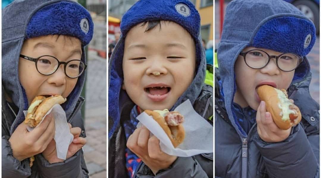 "国民儿子"宋民国长大了,身穿西装风度翩翩,阿姨看了都心动