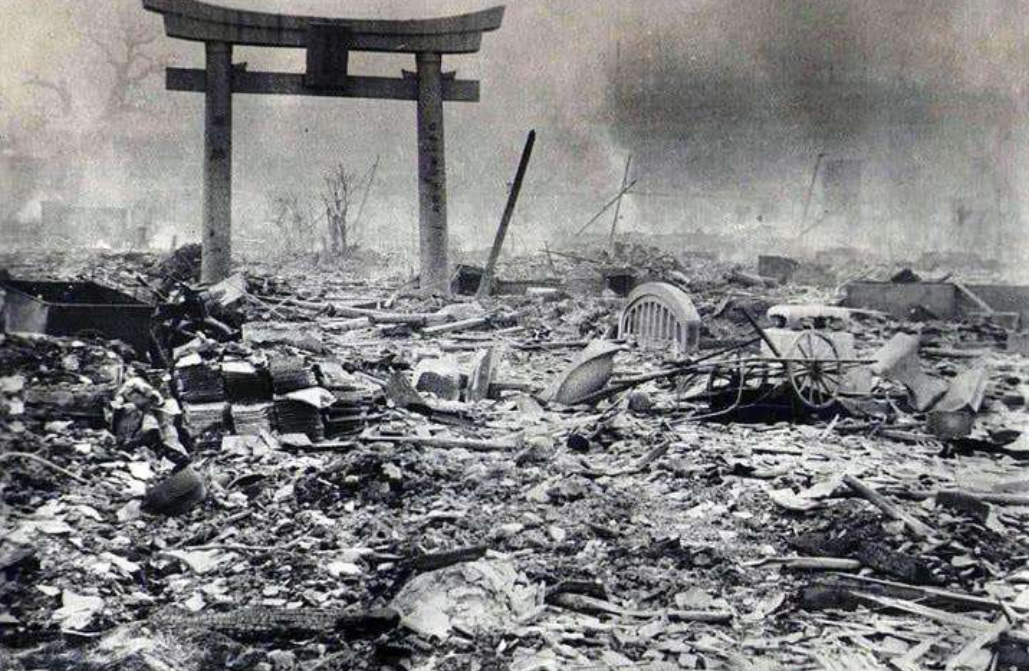 日本26万人核爆炸中,唯一幸存者,经历两次原子弹