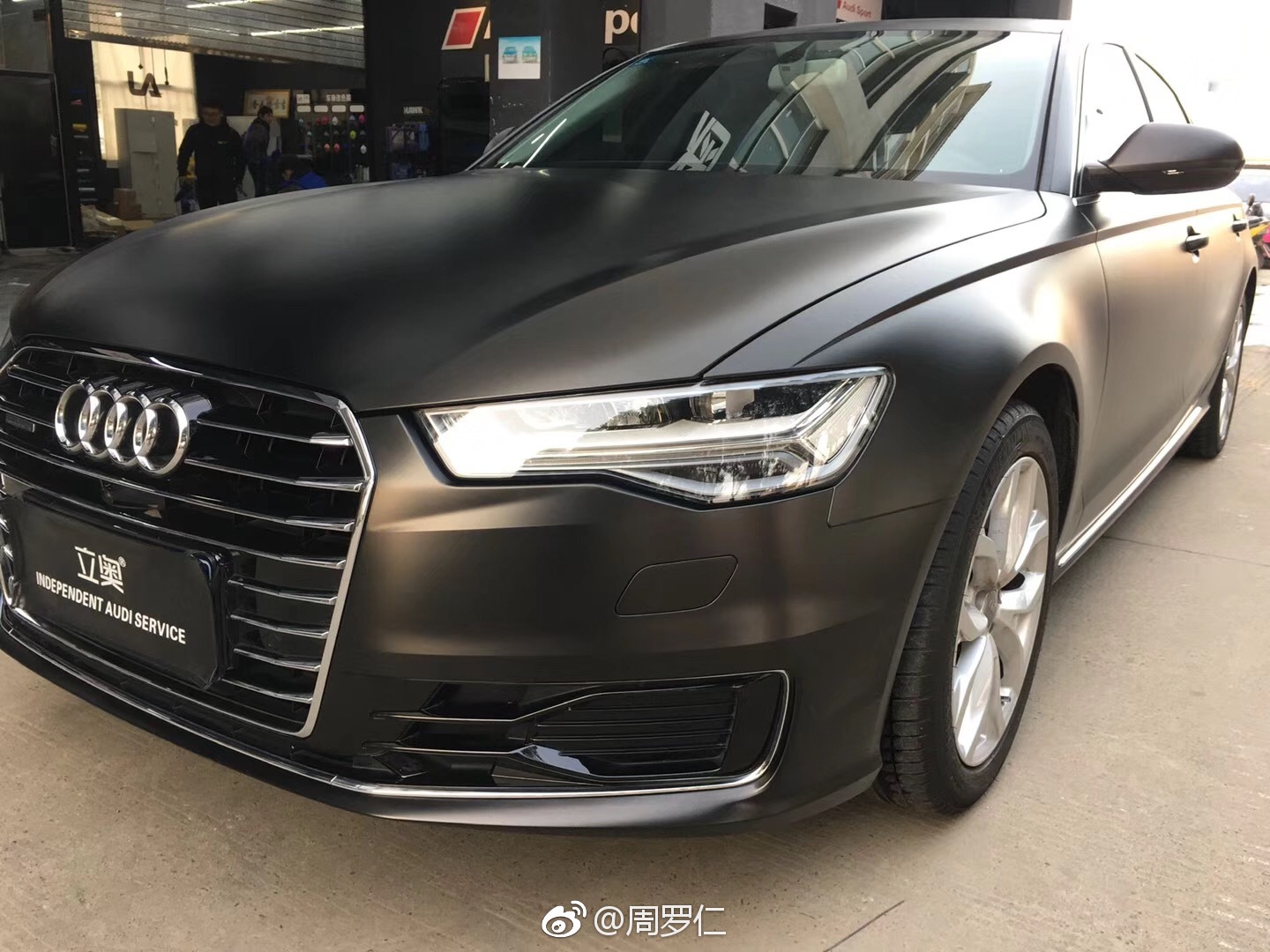 奥迪a6l电光金属黑各位老板小年快乐