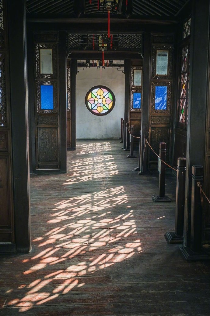 绿窗闲人梦觉鸟声幽