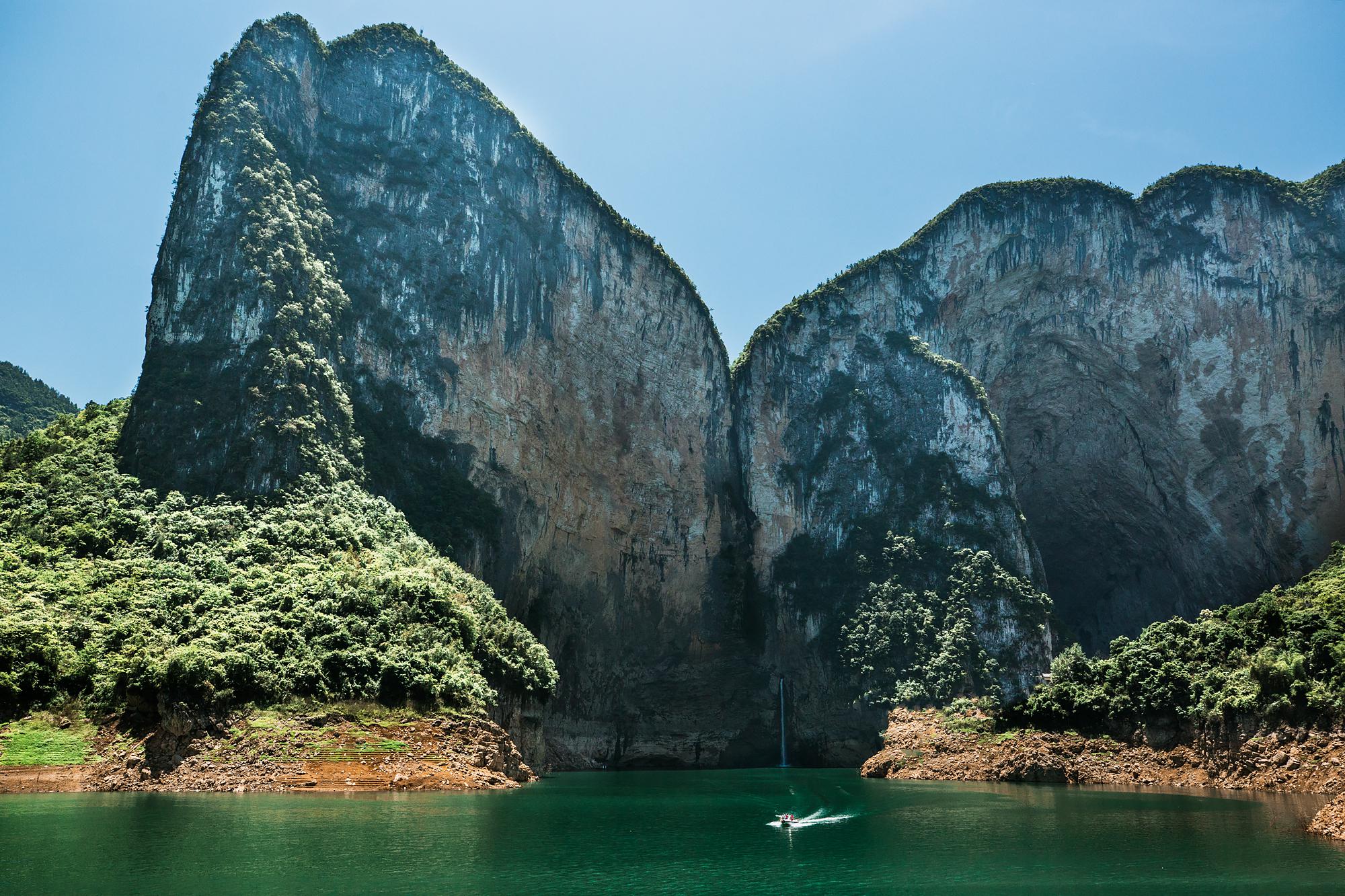 6个小时的来回水路,就是为了一睹中国最清的江-大清江的蝴蝶涯
