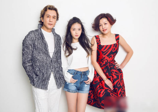 李咏去世后哈文再发文惹人心酸,晒如春的美景,称越冷越需要温暖