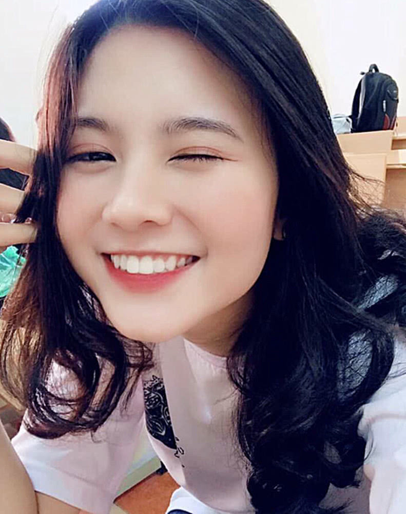 17歲女高中生因一張照片走紅,網友評價:天生的美人胚子