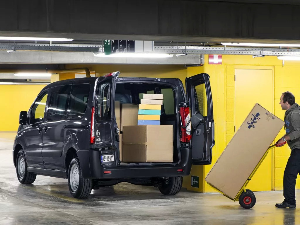 挂丰田，卖标致，这一伙儿7座车不一般