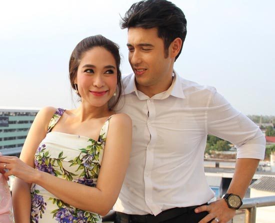 泰星aff换新发型年轻10岁,andrew和ploy在一起了?