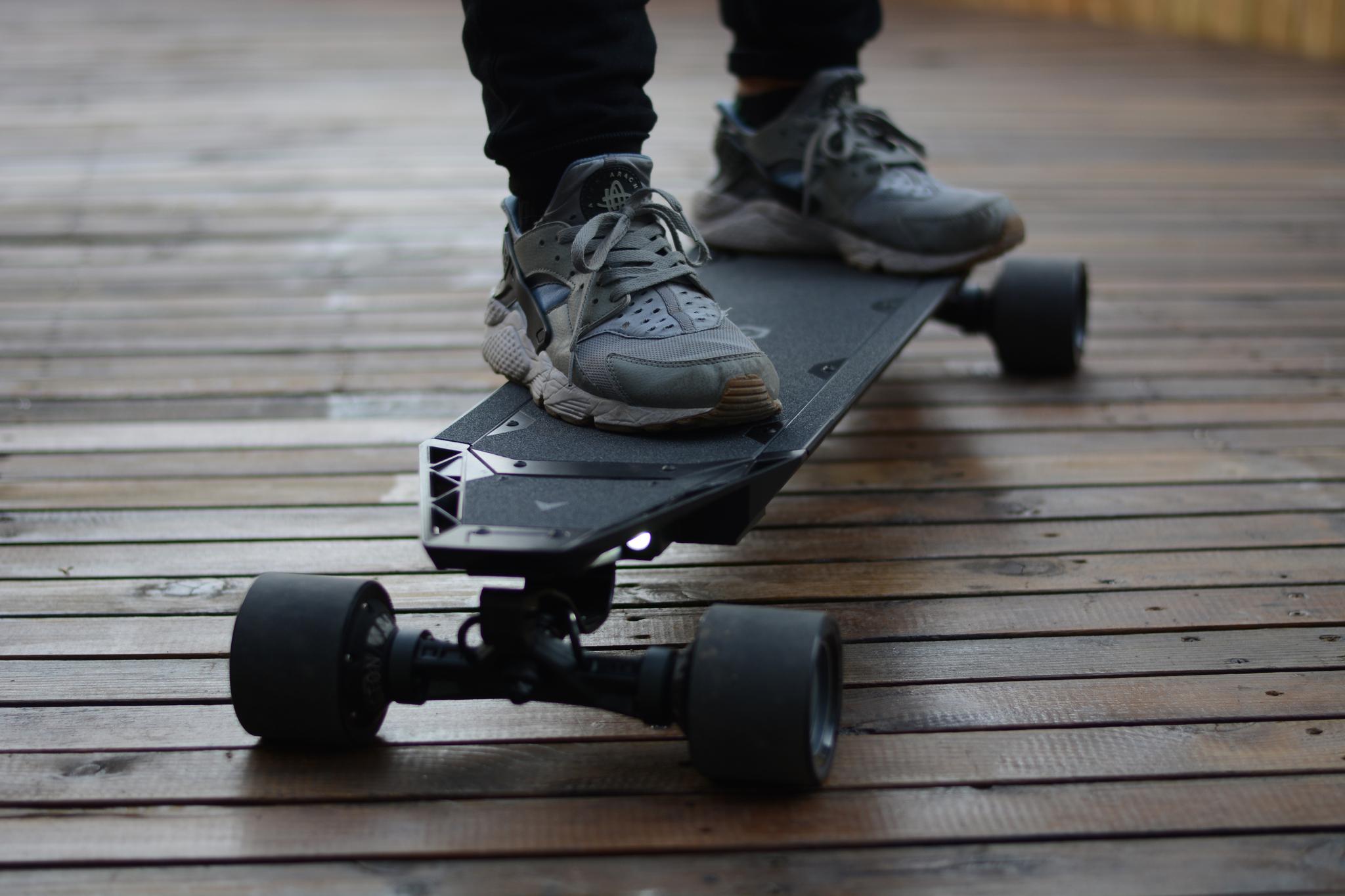 acton q4智能电动滑板 全球首款四轮驱动滑板耀世而来