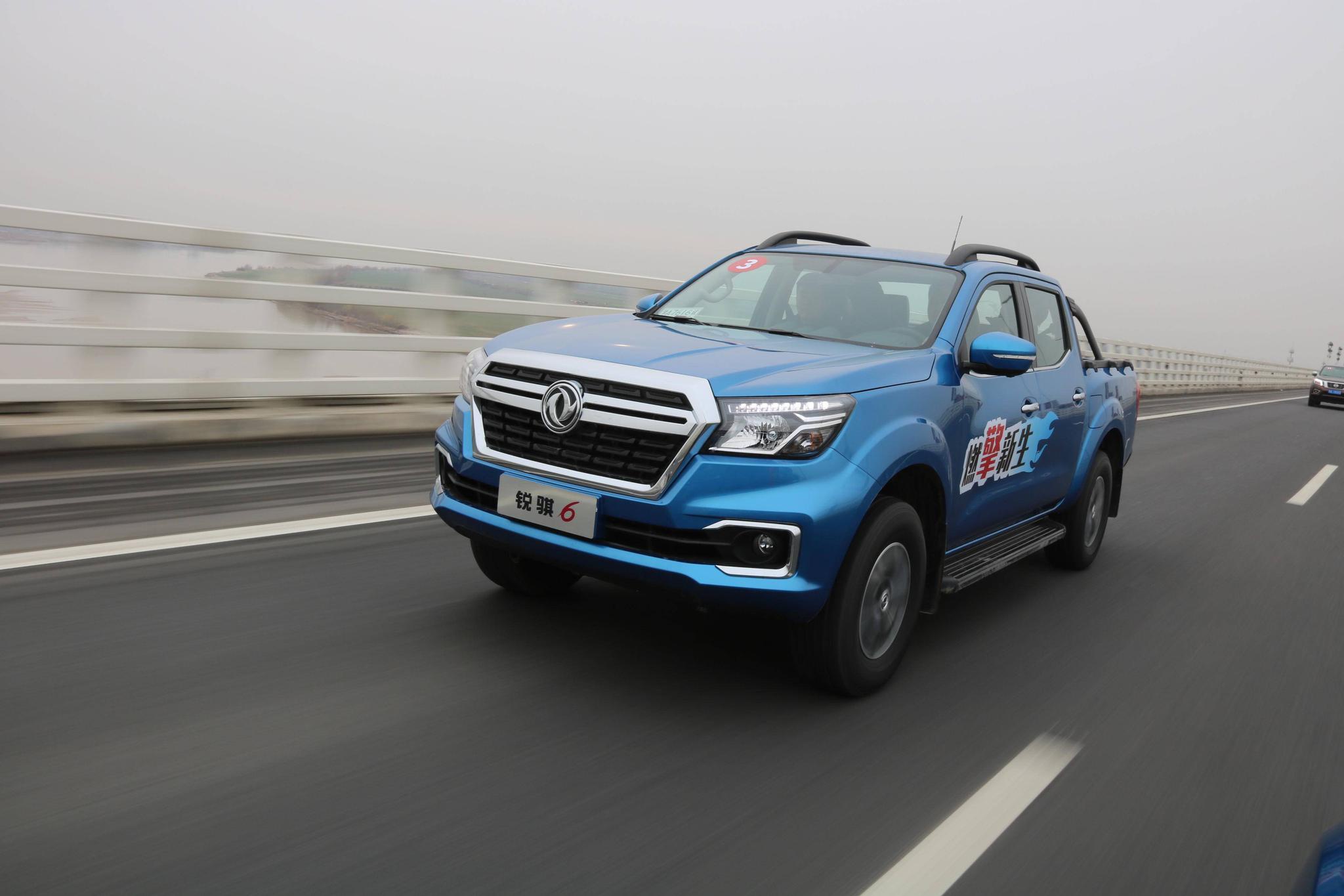 换芯而来的皮卡"90后",柴油锐骐6也能玩越野和穿越