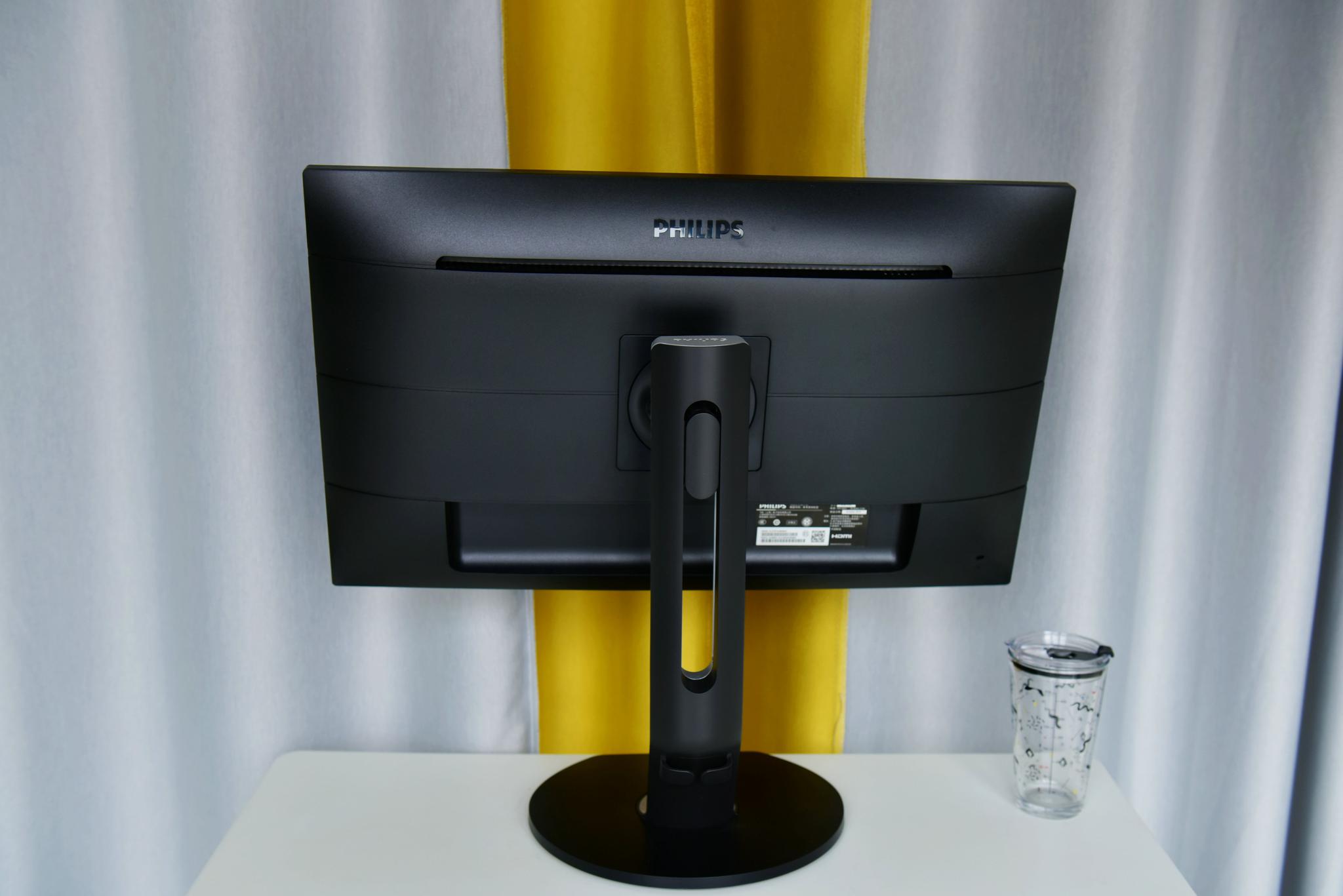 低蓝光飞利浦27寸显示器体验评测:10.7亿色搭配IPS的4K加持!