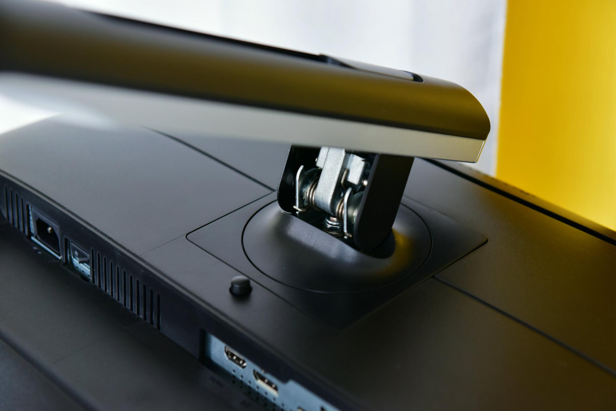 低蓝光飞利浦27寸显示器体验评测:10.7亿色搭配IPS的4K加持!