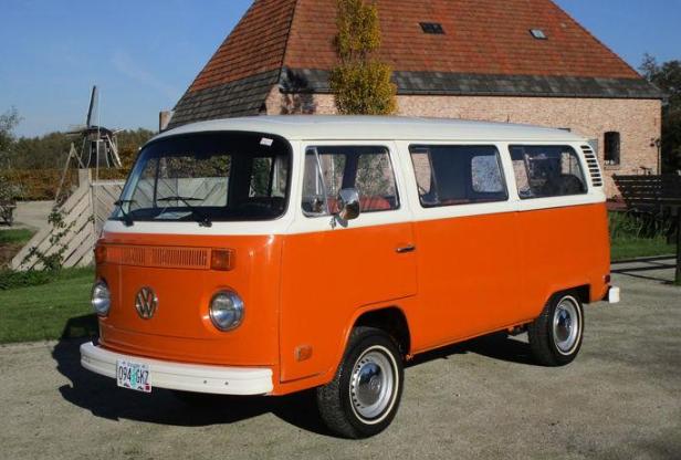 74年的大众面包车,不曾想大众还有这种车,车友:不比现在的车差