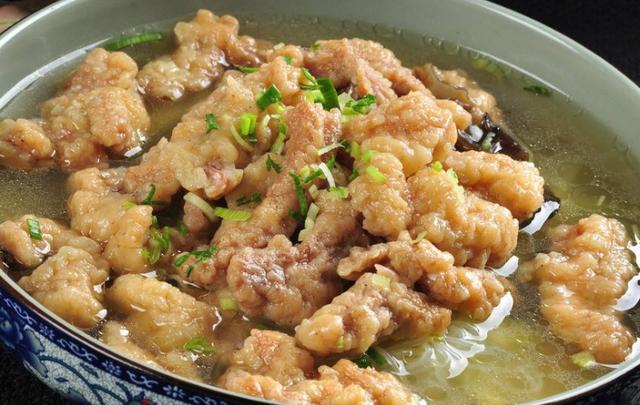 10年大厨说:这道美食香酥脆,可以作为小零食,可以用来做烧汤|酥肉