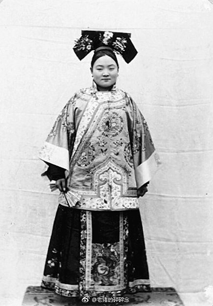  人物>|清代旗人女子