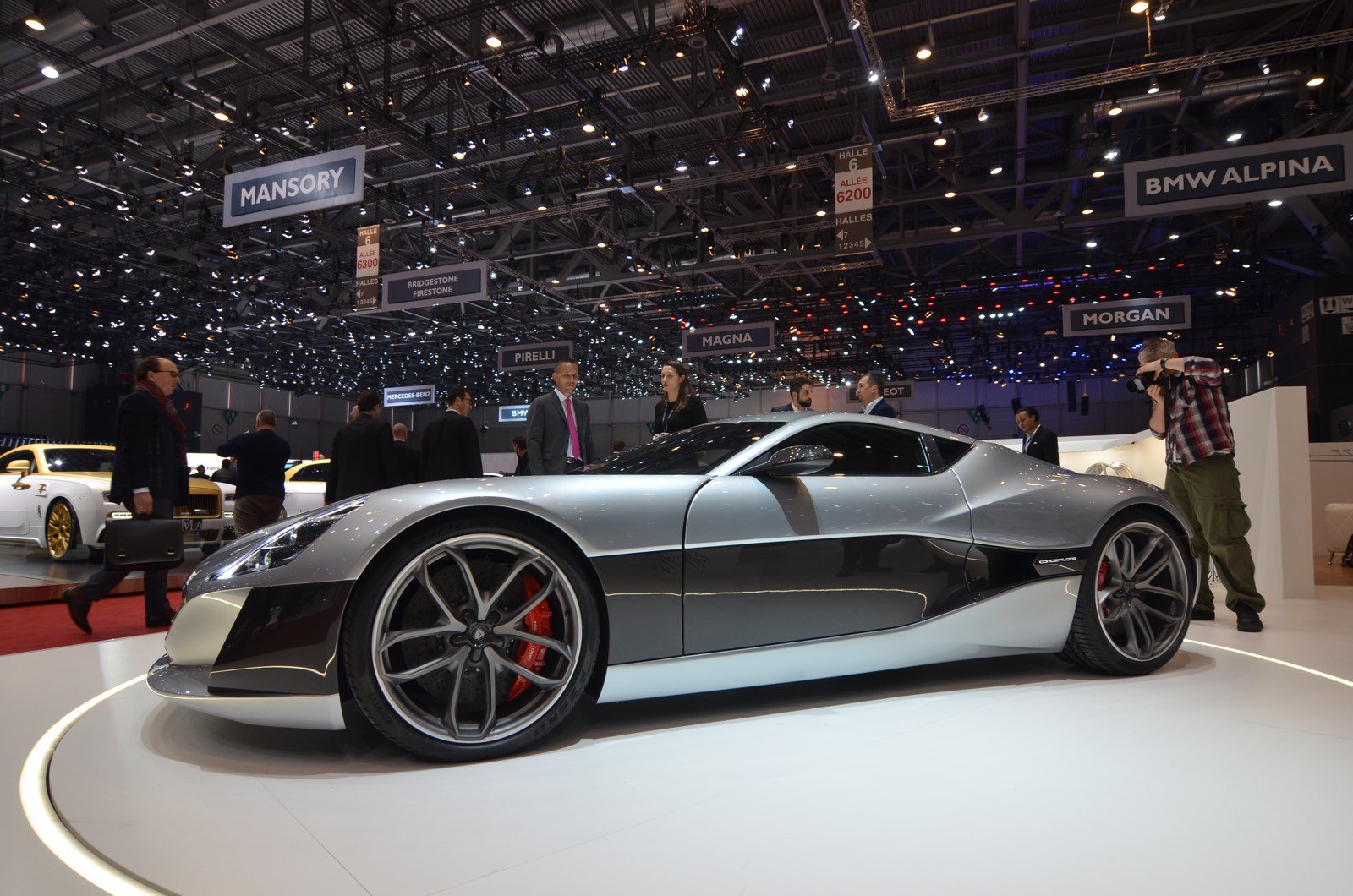 纯电动超跑rimacconceptone