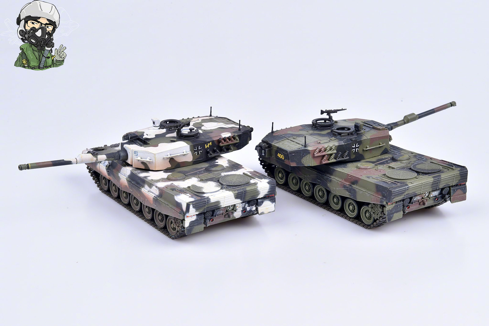 威龙1/72 豹2a4合金成品模型,我收藏了2款涂装