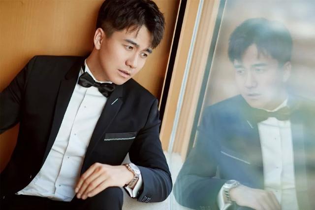 翟天临复出英文日文全能现身潮流合伙人仍不舍学霸人设