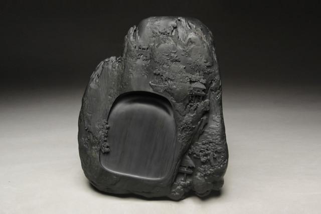 传承不是守旧,他迷恋砚雕36年,要将一生刻在一方歙砚之中