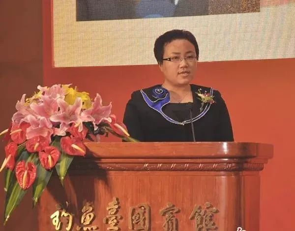 ( 封面人物:梅花生物董事长王爱军 )