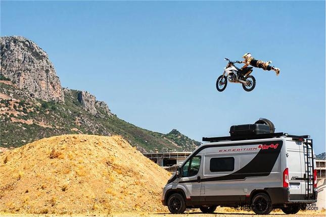 卓越操控性 菲亚特ducato四驱房车