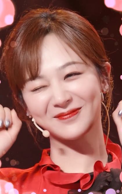 《直通春晚》剧透新鲜出炉,杨紫清唱《牛奶面包》,有过年的味道