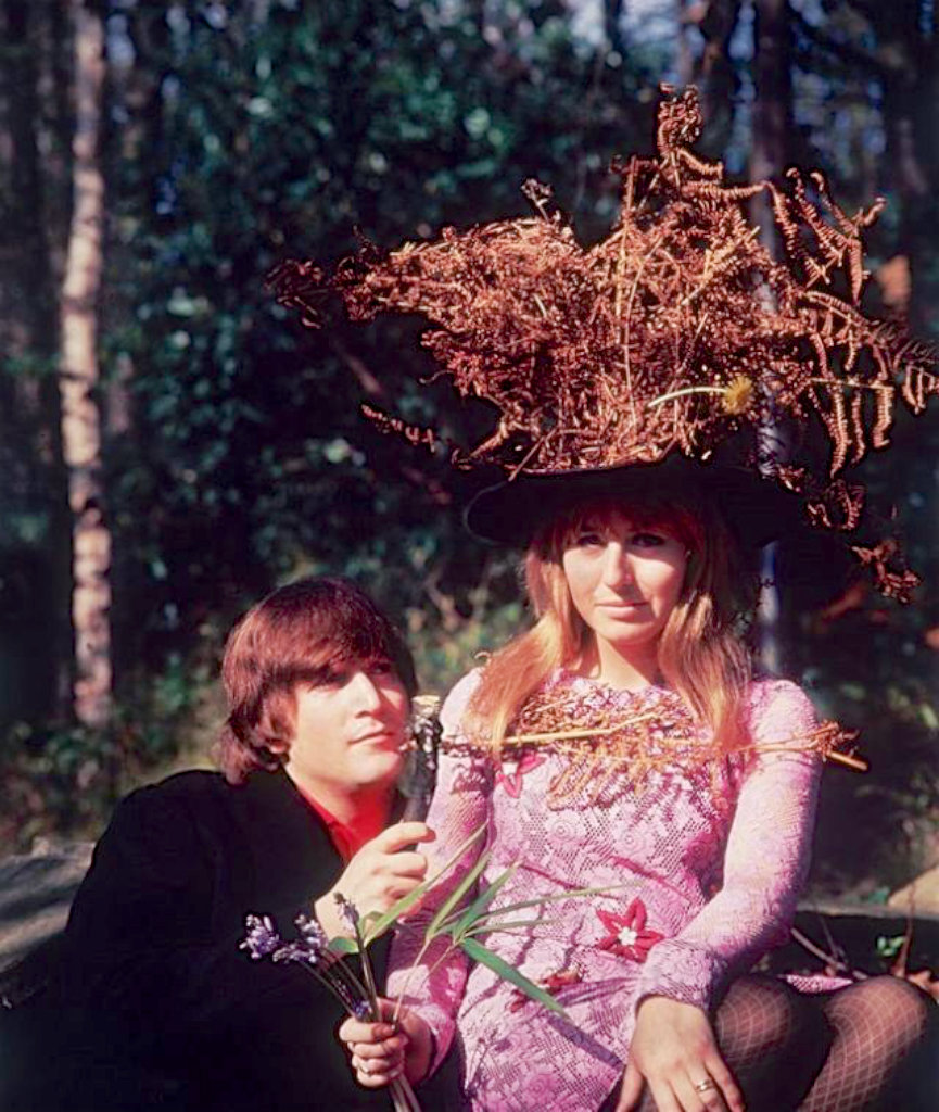 约翰·列侬和他的第一任妻子辛西娅,1965年.罗伯特·惠特克