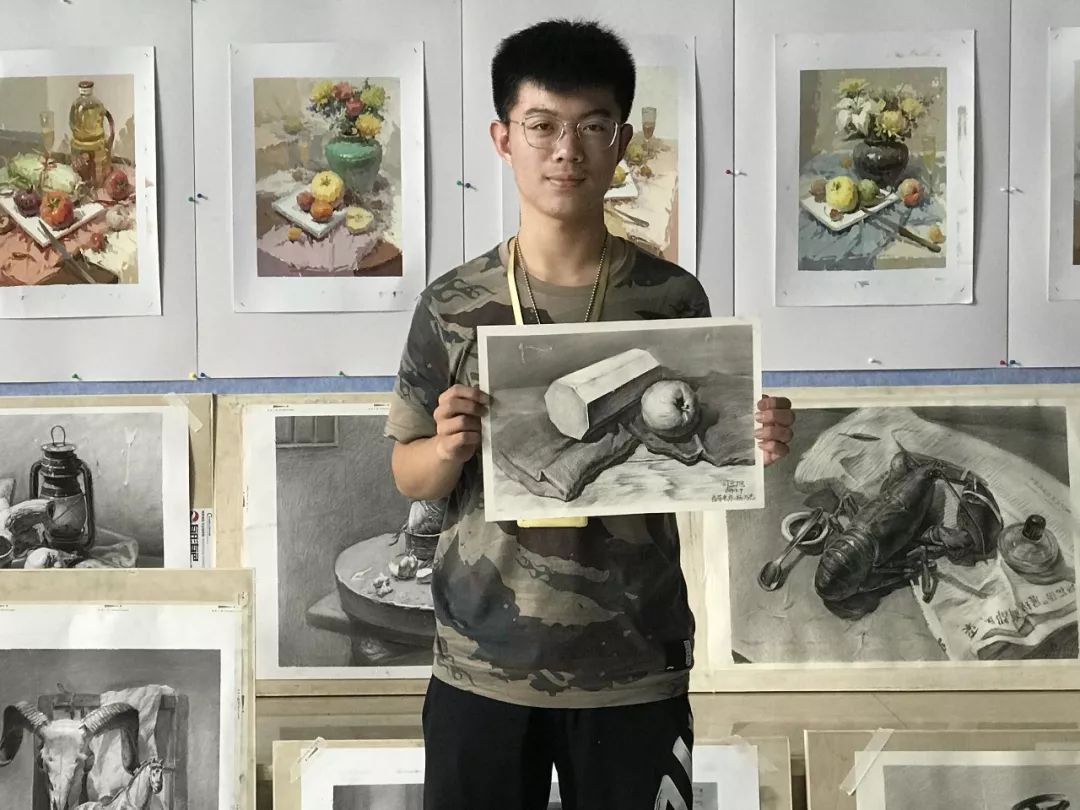 小泽画室——5月阶段学习成果汇报,优秀的同学画到什么水平了?