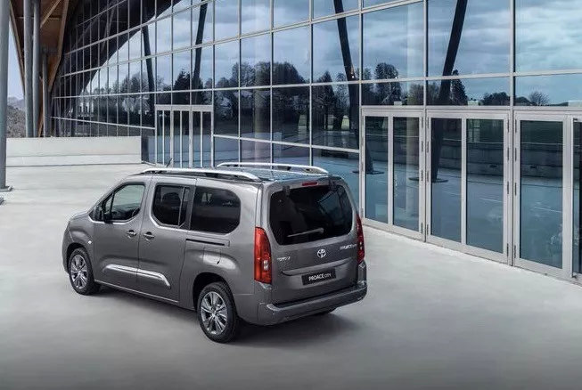 挂丰田，卖标致，这一伙儿7座车不一般