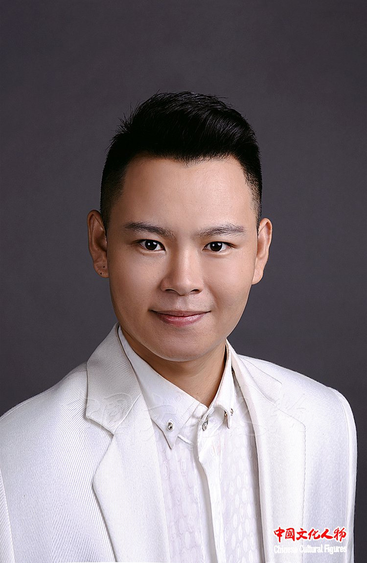 牛彦俊青年男高音歌唱演员杨承华青年男高音歌唱演员韦誉青年男高音