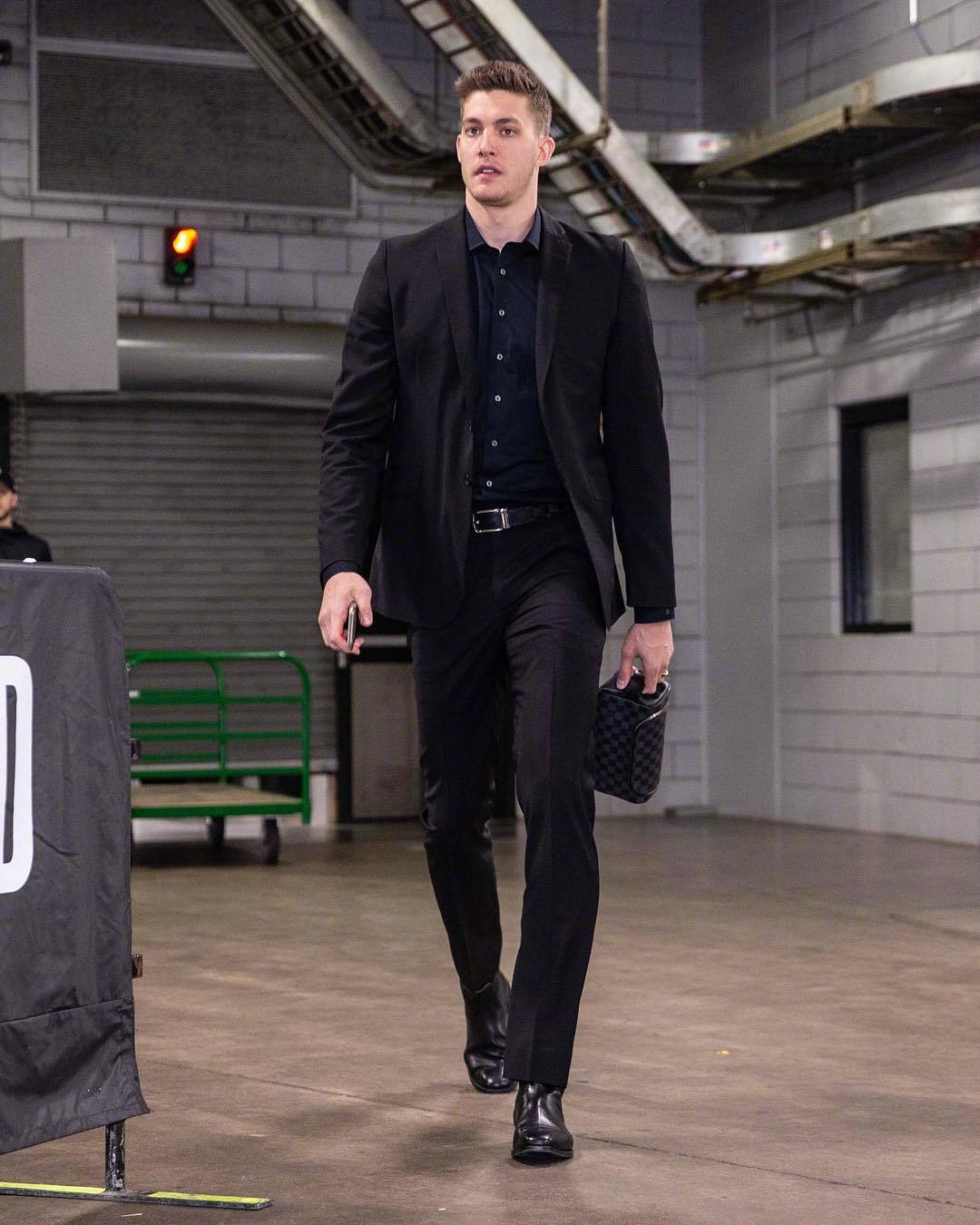 今日份的波特兰男模队!利指导今天换风格了!