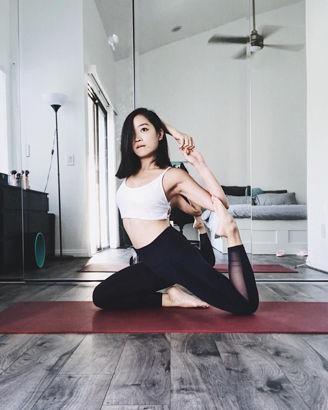 35岁张梓琳秀运动减肥照:长腿养成记,减肥瘦身瑜伽才是王道