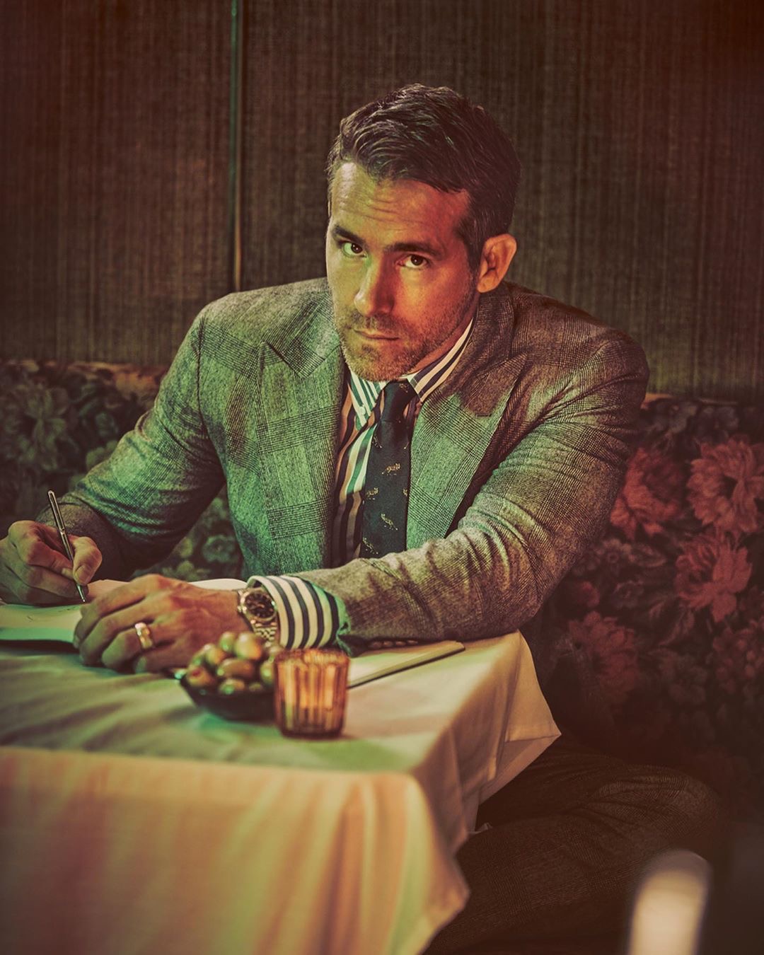 小贱贱瑞恩雷诺兹最新写真