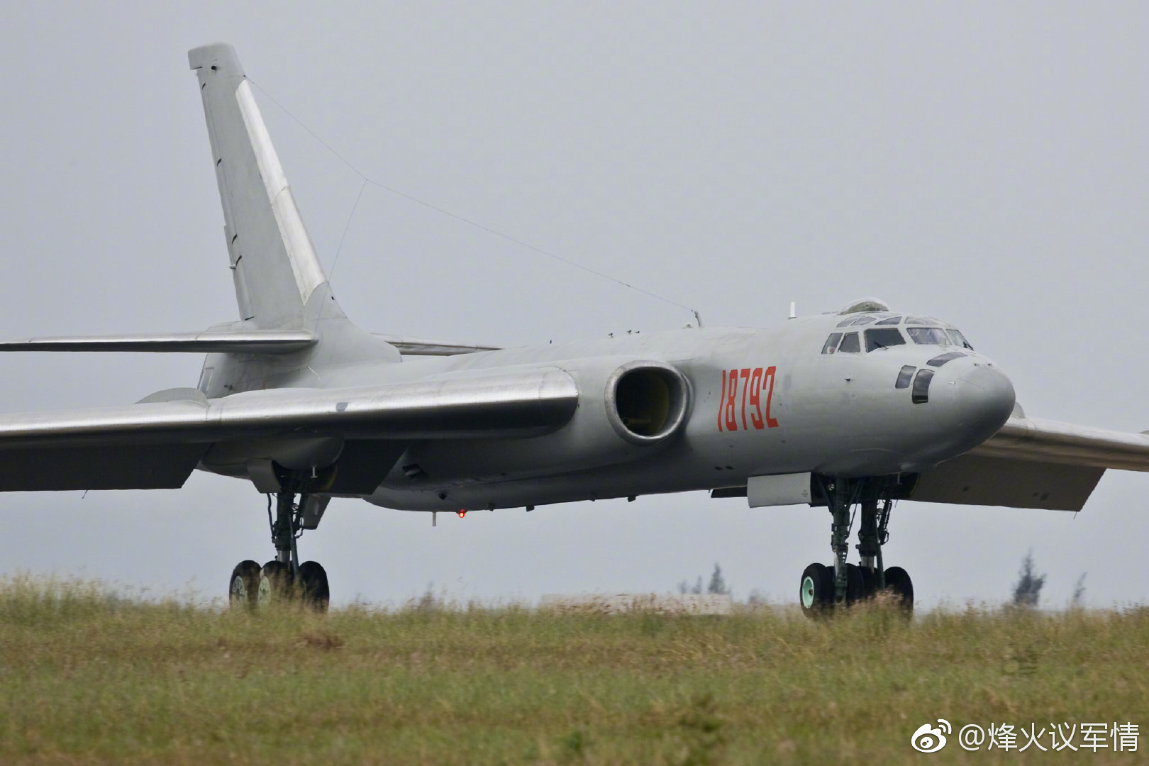 中国空军轰油-6空中加油机 by 鼎盛-eos5