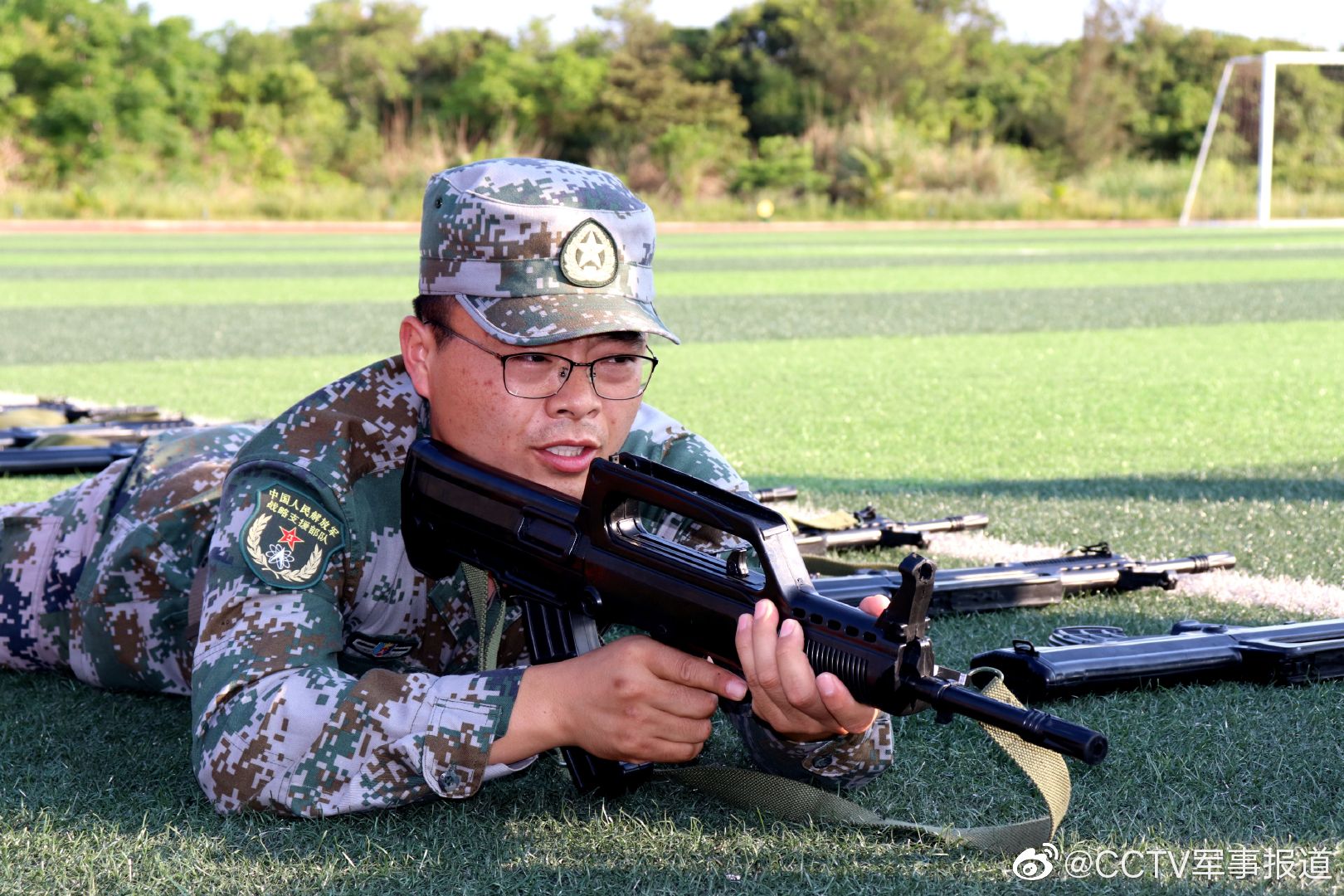 约基奇的策应艺术对阵哈登的掌控节奏