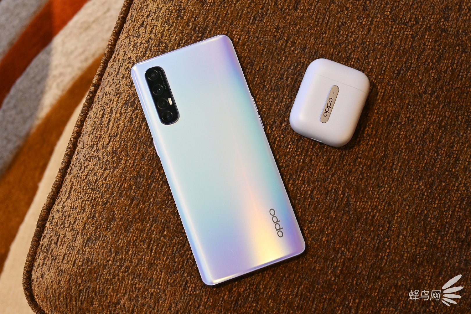 opporeno3pro搭载高通骁龙765g移动平台