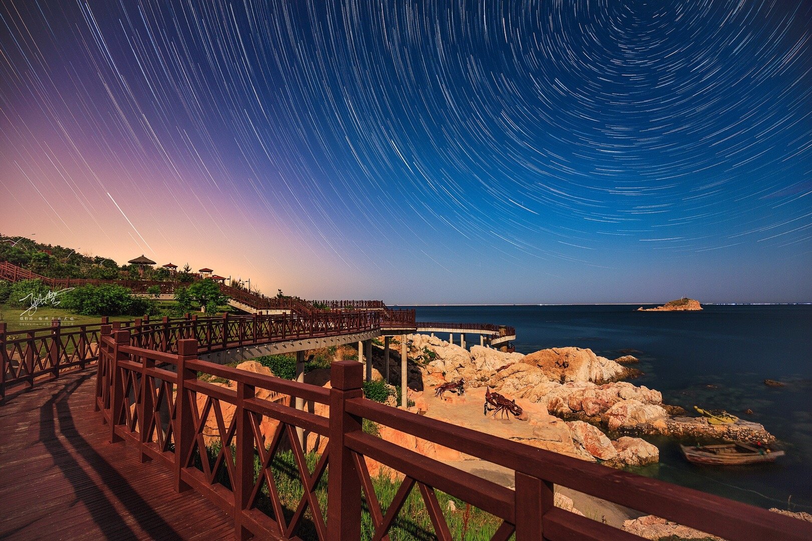 烟台城市里的星空,图一黄海明珠,图二栈桥,图三体育公园