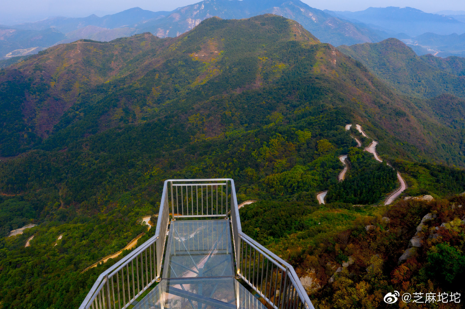 木兰云雾山世界第一玻璃观景台,获吉尼斯世界纪录认证