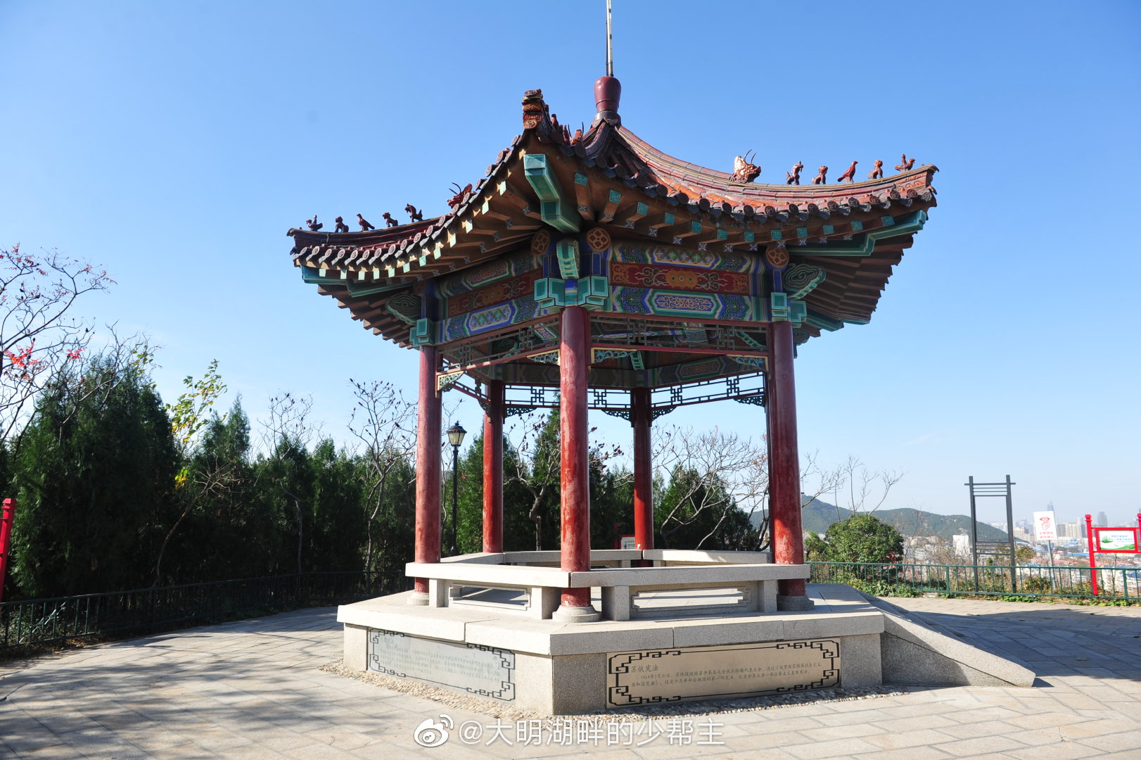 洪山公园位于历下区旅游路下井庄靠近红山圣都小区