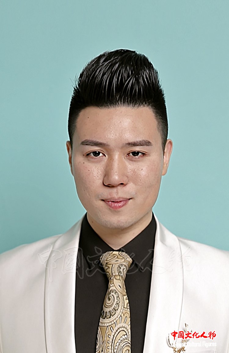 青年男高音歌唱演员包田宝青年男高音歌唱演员吴梓轩