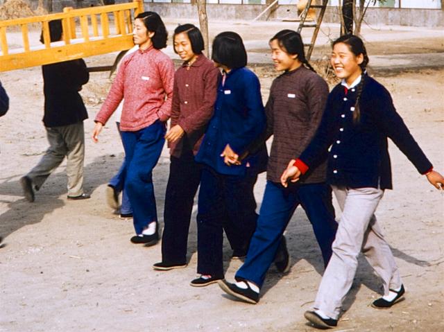 彩色老照片,建国十周年时的妇女们