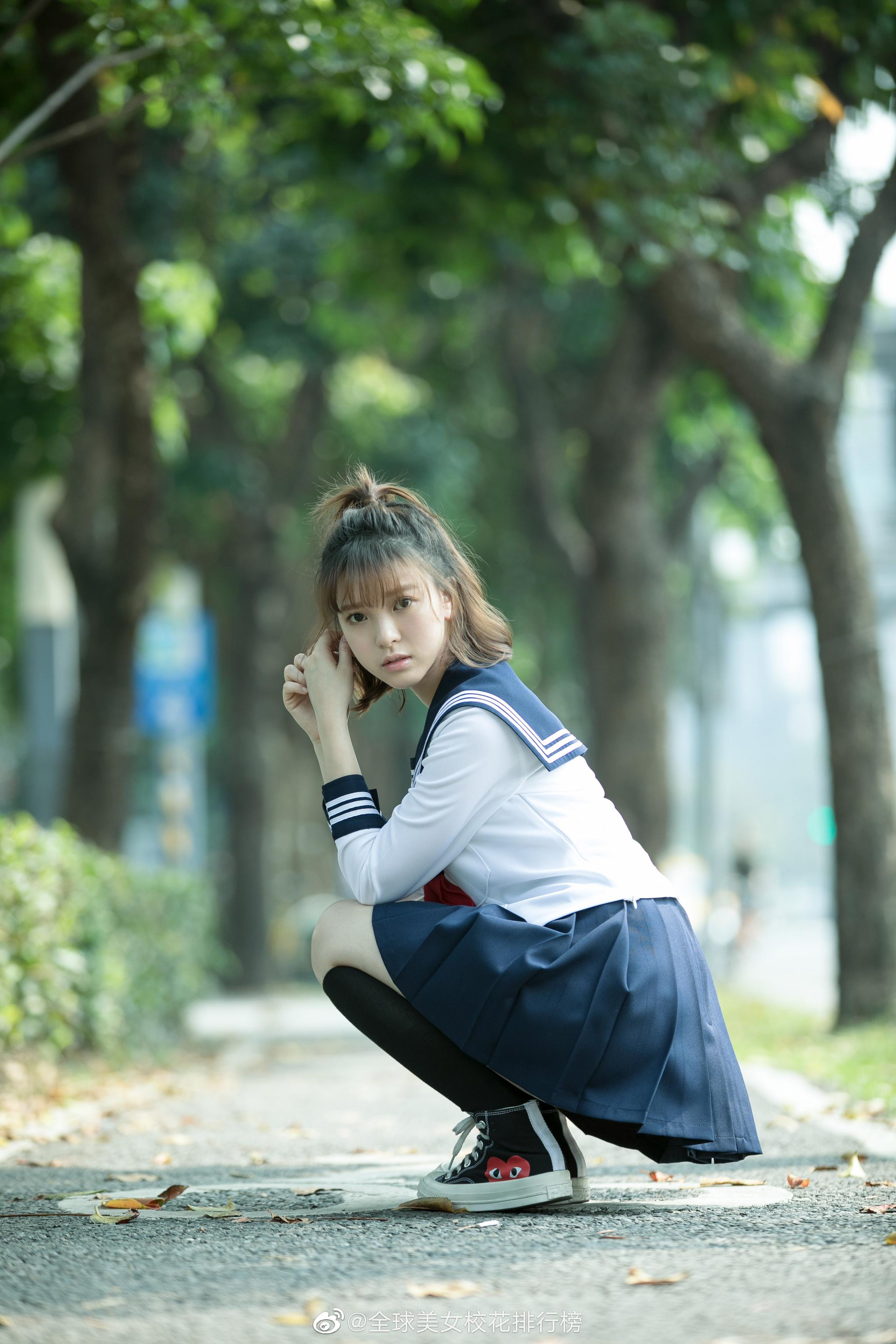 项婕如 1999年6月27日 身高157cm 体重43kg 爱好滑板 阅读 项婕如 1999年6月27日 身高157cm 体重43kg 爱好滑板 阅读