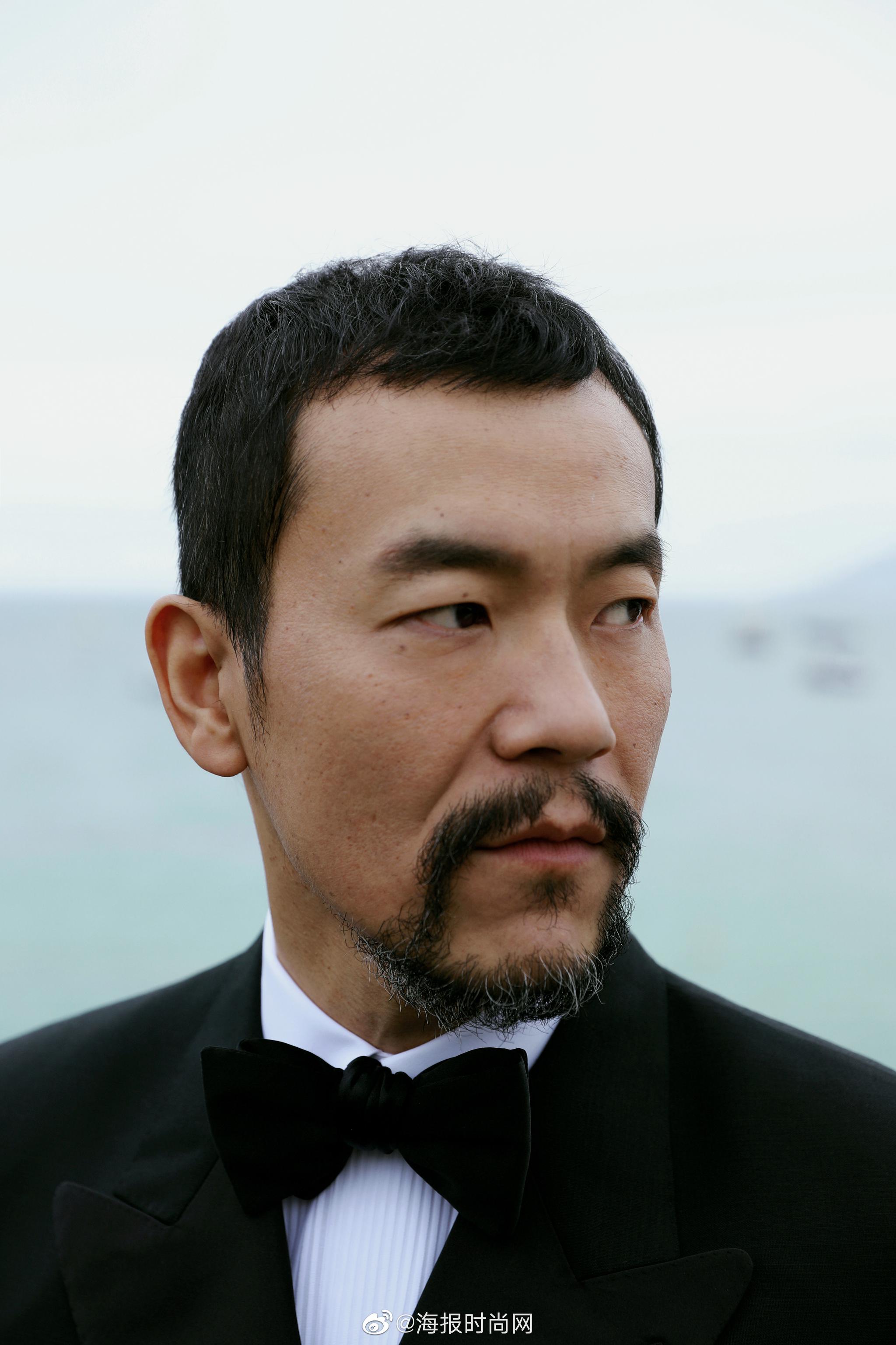 柏林影帝廖凡携入围戛纳主竞赛单元作品南方车站的聚会亮相红毯