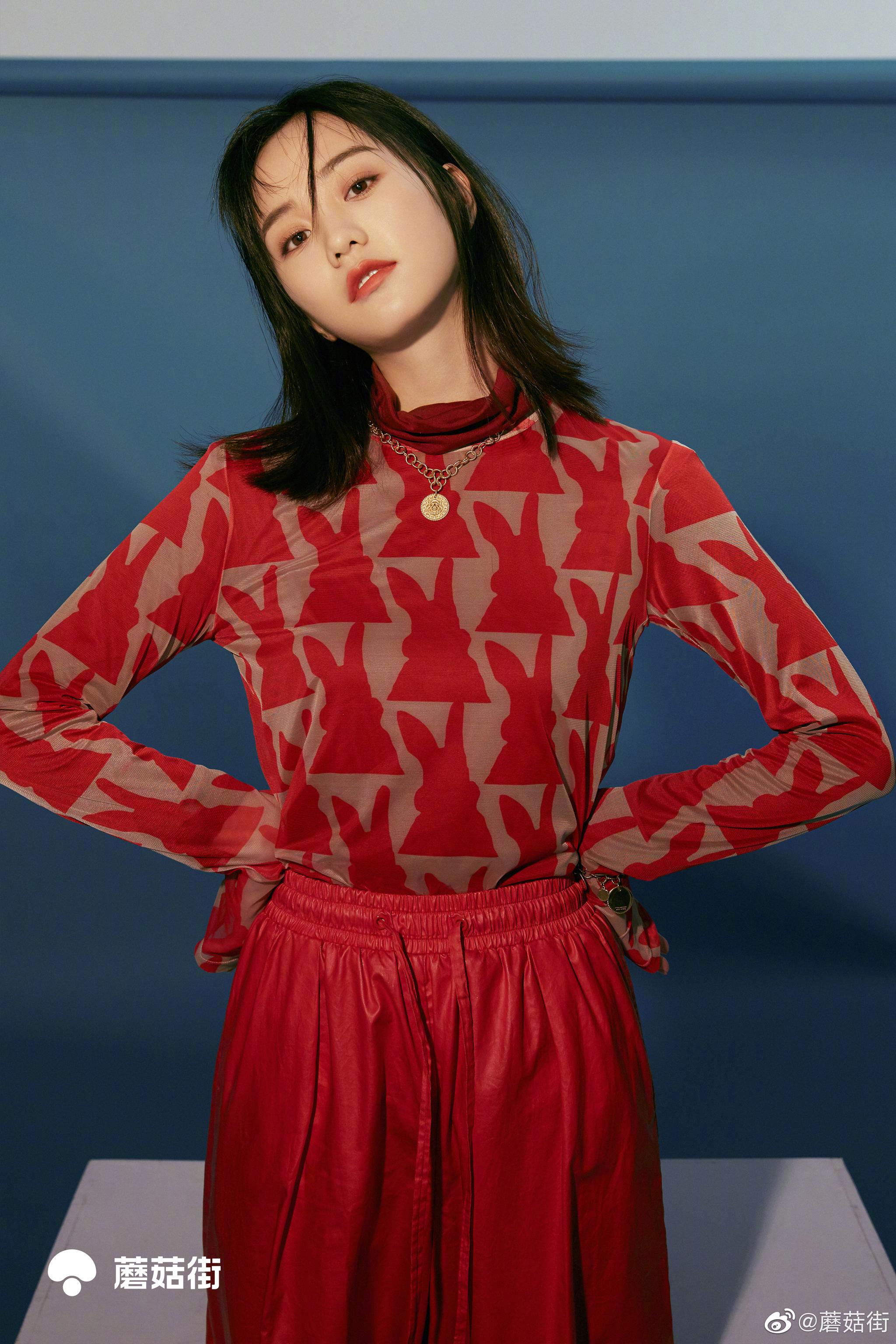 今日开机屏胡意旋蘑菇街独家造型出炉惹