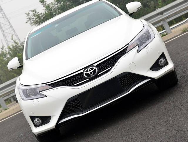 丰田V6发动机神车锐志为什么停产？丰田背后打的什么小算盘？