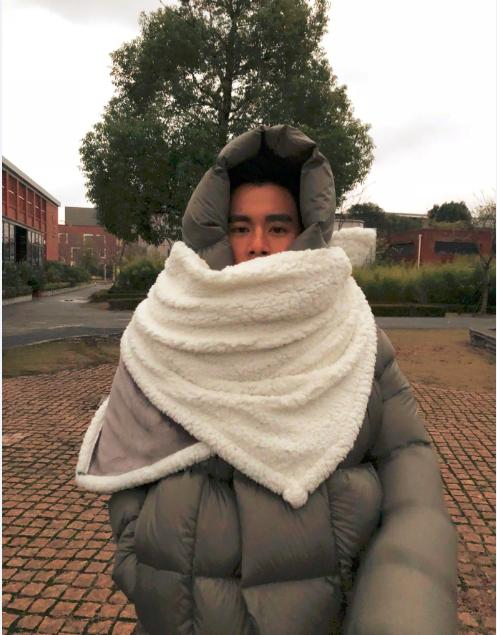 彭于晏穿羽绒服如同裹棉被怕冷属性暴露一脸生无可恋超搞笑