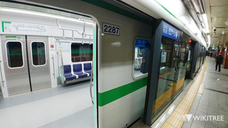 首尔地铁2号线图片
