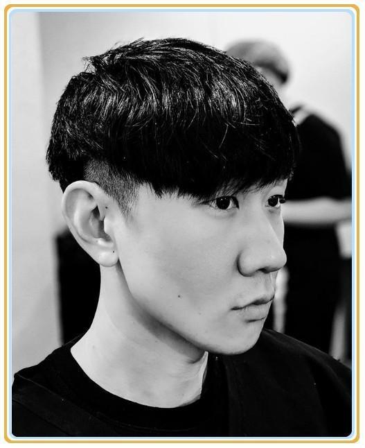 林俊杰换新发型喜迎2019,网友评论:新的一年刘海也要一起飞起来