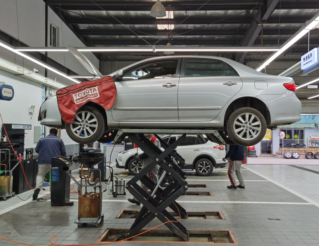 十年卡罗拉车主告诉你,为什么会一直选用一汽丰田纯牌零件