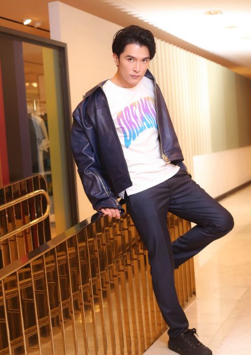 邱泽帅穿保罗史密斯被抓包没时尚原则