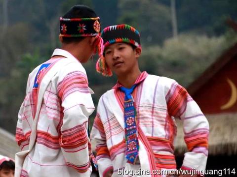 实拍:云南基诺族神秘的成年礼仪式(图)|青年|新房|组织|竹楼|芭蕉叶_新浪新闻
